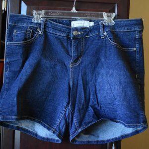 Torrid Midi Shorts sz 16